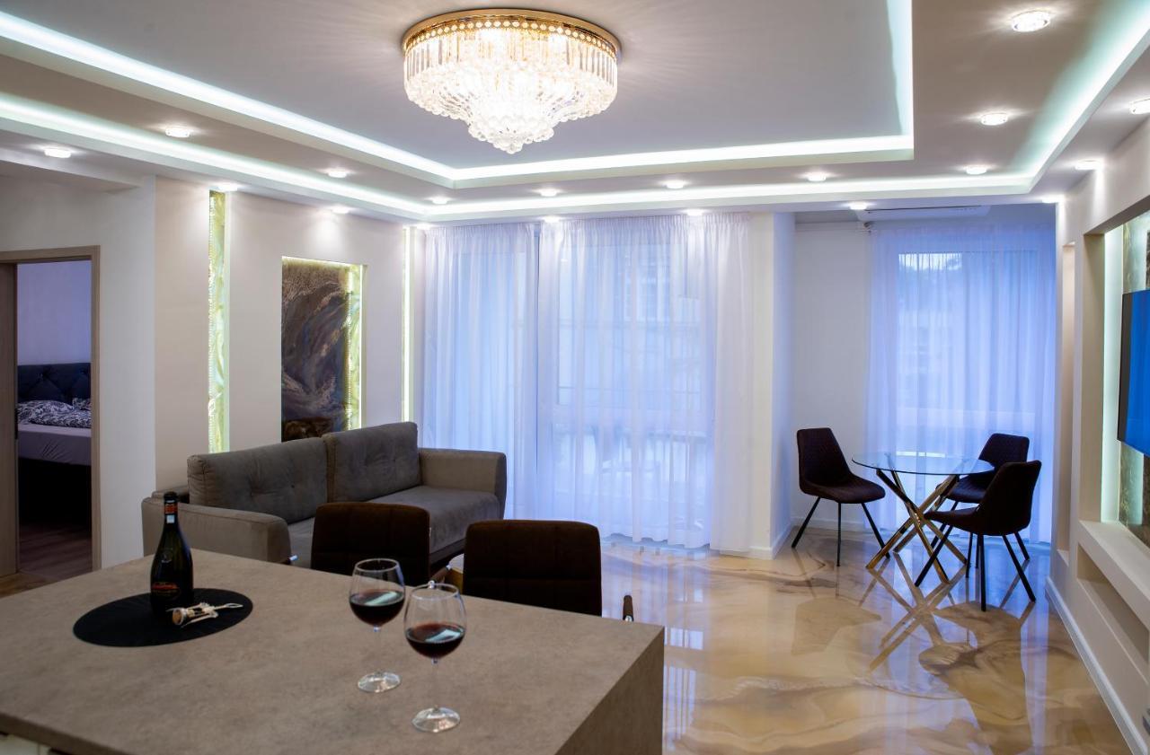 Dream Apartman 2 With Free Parking เยอร์ ภายนอก รูปภาพ