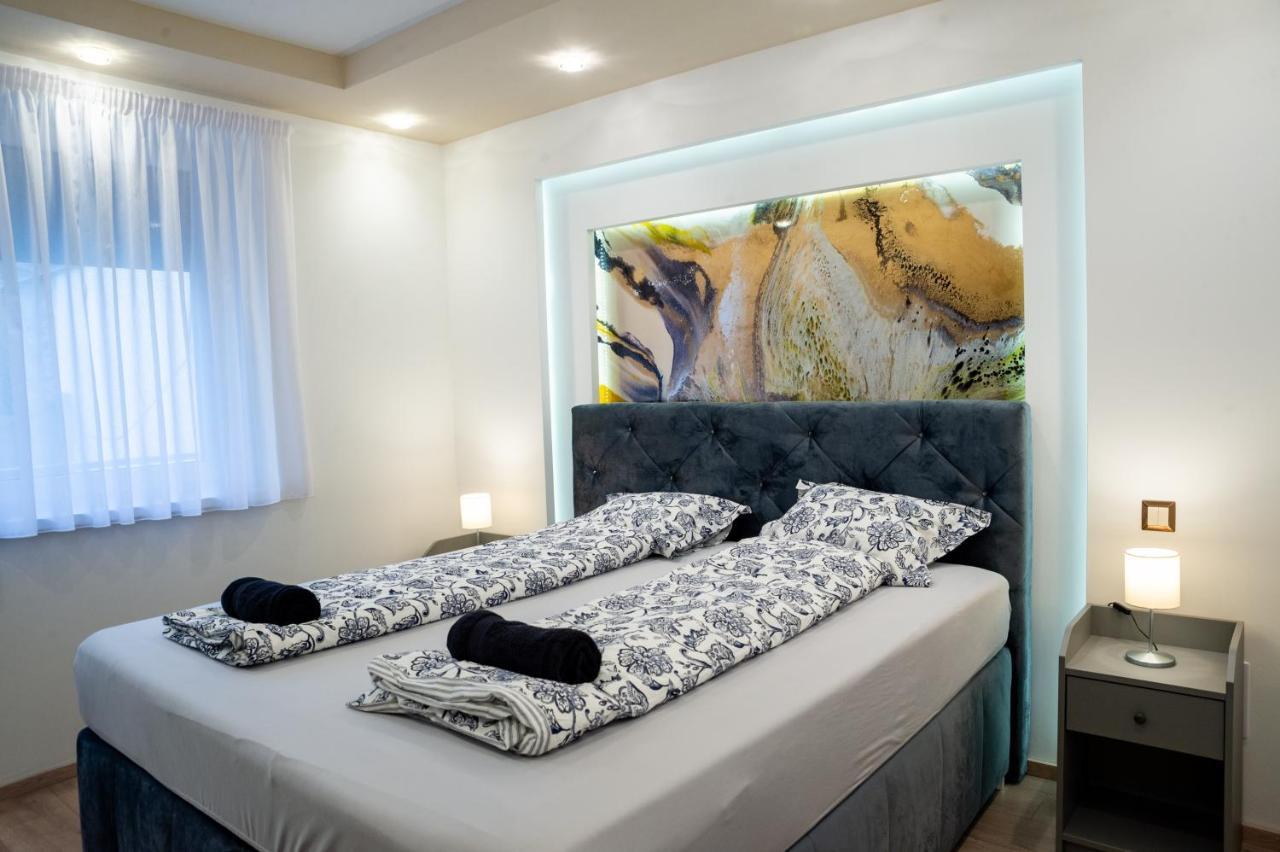 Dream Apartman 2 With Free Parking เยอร์ ภายนอก รูปภาพ